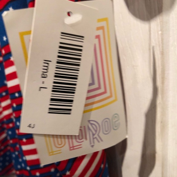 LuLaRoe Irma Top L - Picture 5 of 5